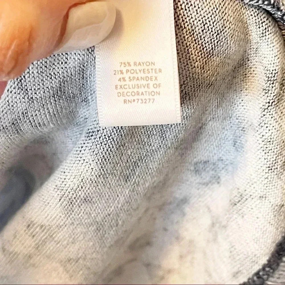 Lauren Conrad Blue Heart Bell Sleeve Top Sz XS - Picture 7 of 7